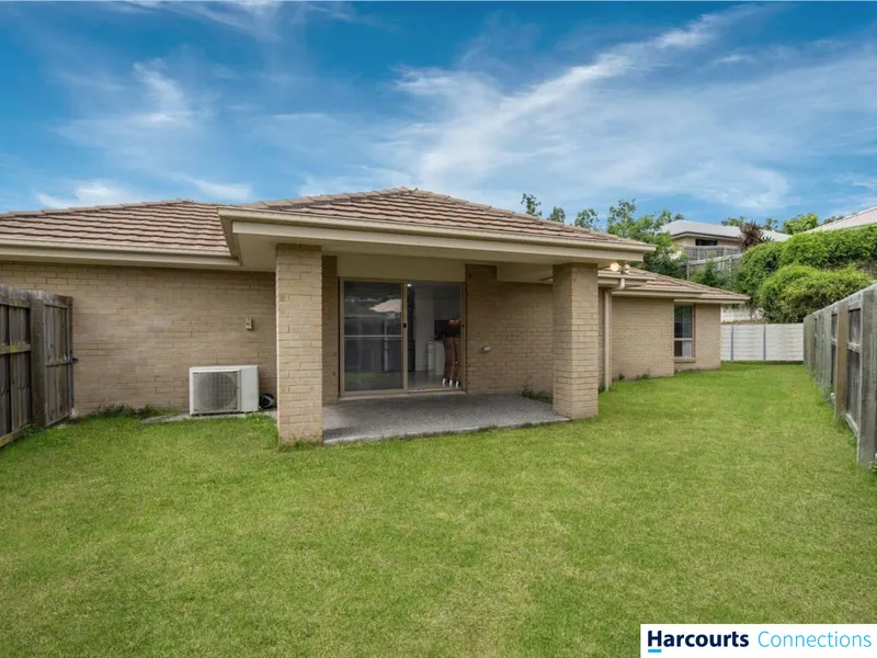 Comfortable family home in quiet street, close to amenities