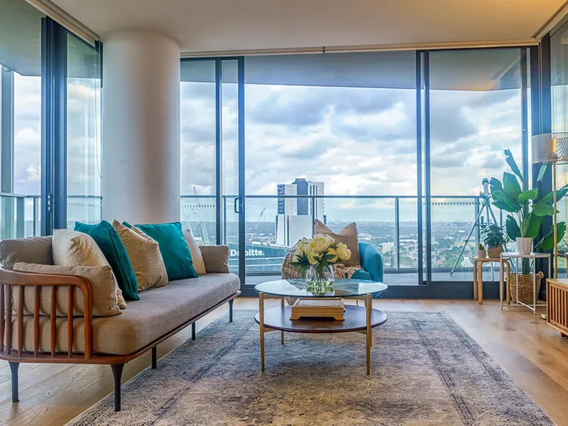 Premium 2 Bed with North East Aspect and Panoramic City View