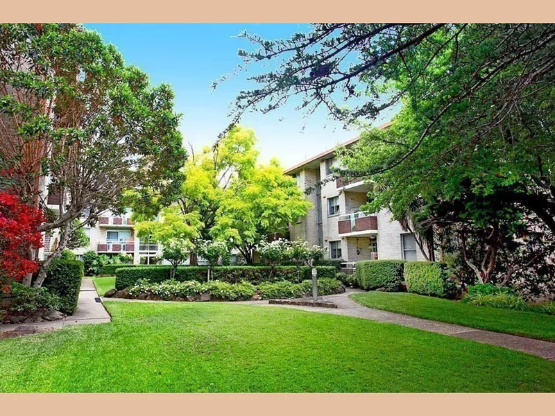 Updated one bedroom unit located in the heart of Ryde!