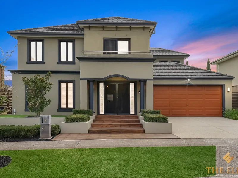 Outstanding Residence Showcasing an Opulent Entertainers Haven