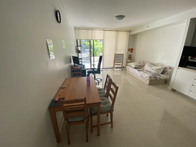 Cozy two bedrooms apartment with big yard