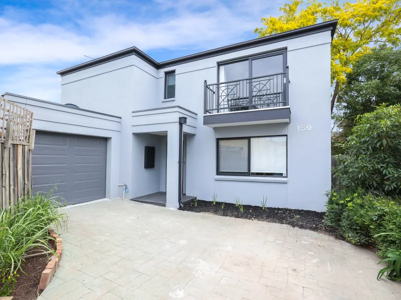 STUNNING,  BRAND NEW TOWNHOUSE IN ENVIABLE LOCATION!