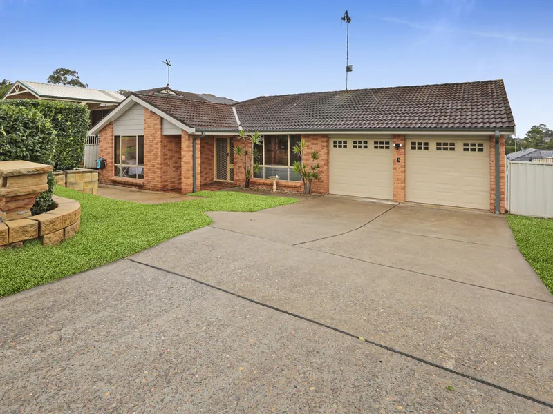Spacious, beautifully presented living