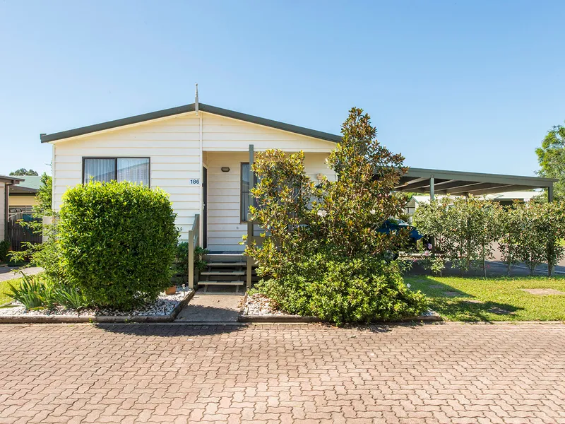 Retirement Living On The Nepean River, Please call for an inspection.