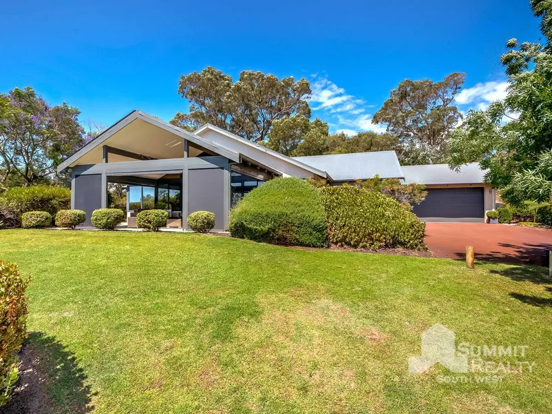 MAGNIFICENT LESCHENAULT HOME WITH ESTUARY VIEWS