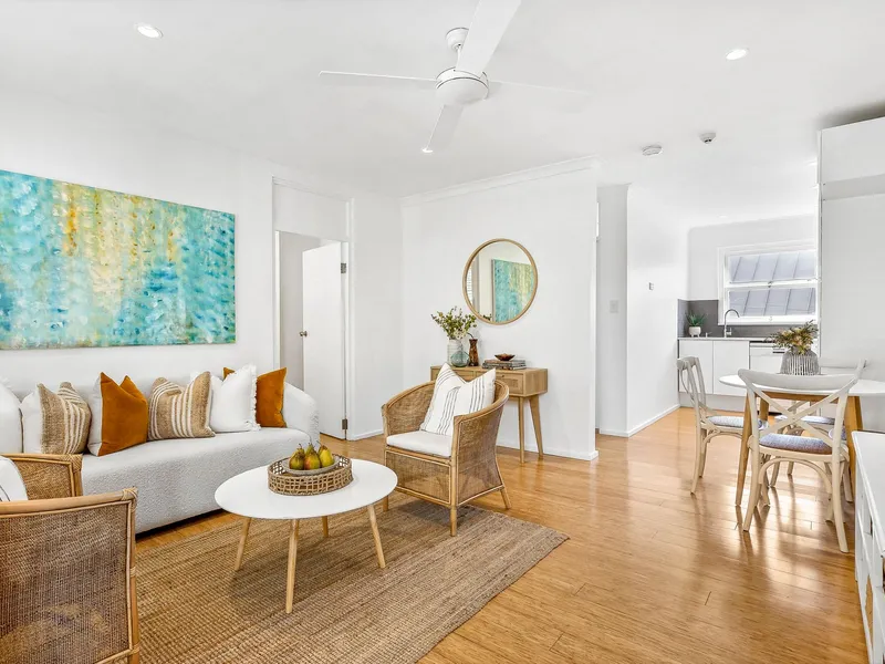 Light & Breezy in Beachfront Block