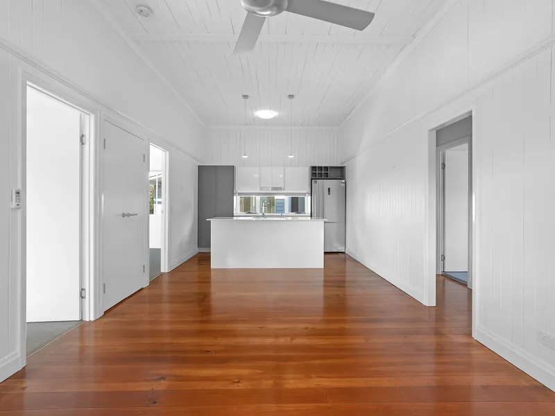 Neat and tidy townhouse close to everything!