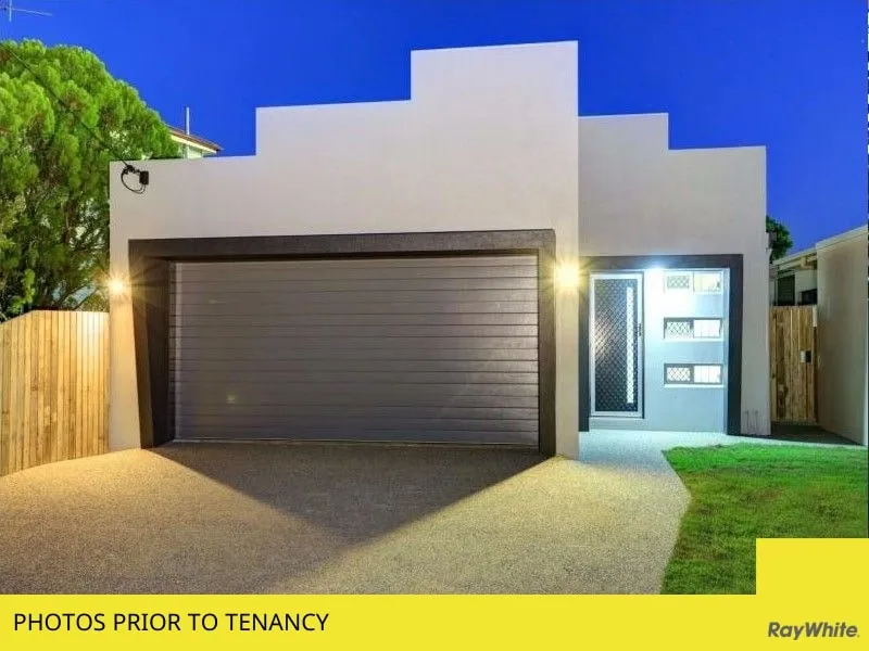 Executive Home Just Walking Distance To Medical Precinct