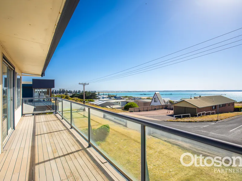 The Best views in Beachport at an affordable price