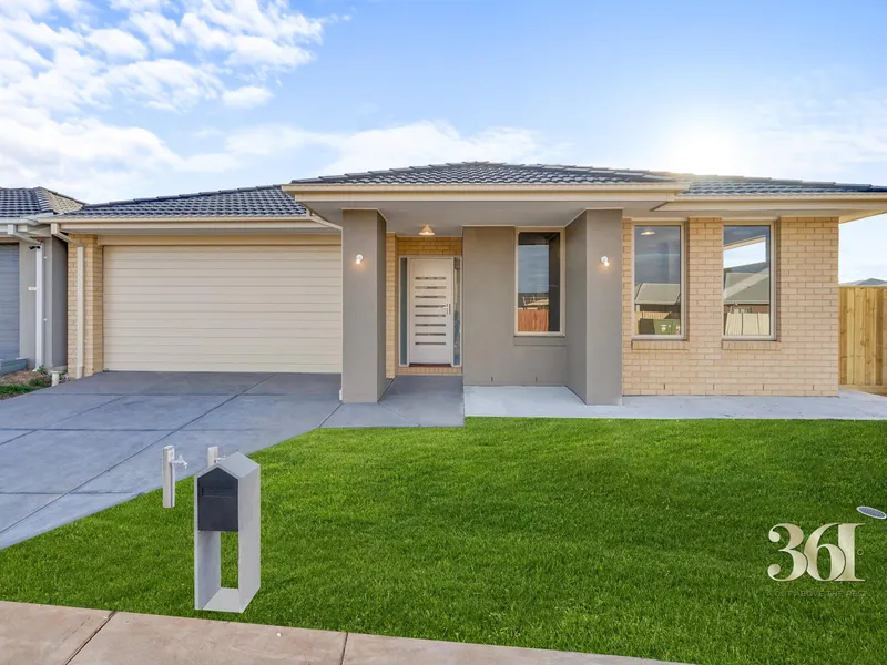 Brand New Dennis Family Home in Desirable Harpley Location !!