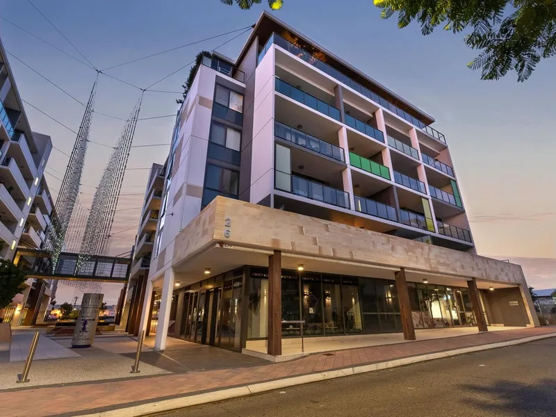 2 Bedroom, 2 Bathrooms, 2 secure underground parking with study room