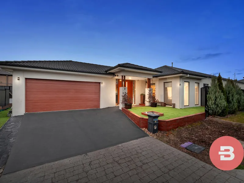 STUNNING 4 BEDROOM FAMILY HOME AT PREMIUM LOCATION