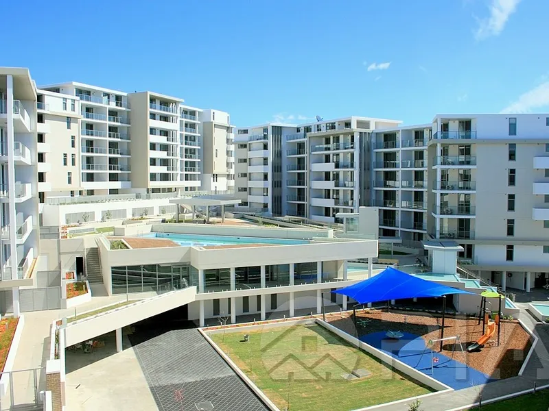 Near New Apartment with Gym and swimming Pool Close to Train Station  Bills Included  Don't Miss Out