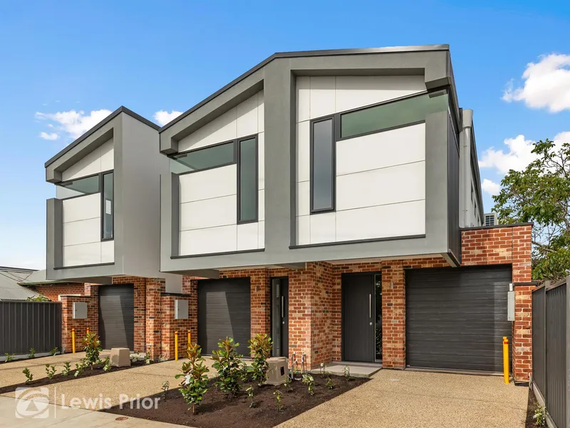 Stunning Near City Townhouses