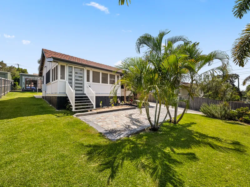 RENOVATED FAMILY HOME WITH DUAL LIVING OPTION ON 637SQM