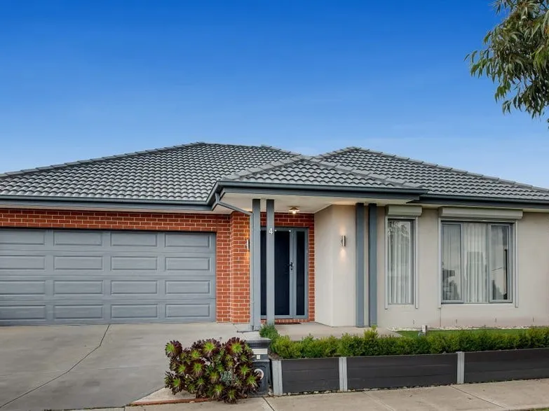 Absolutely Stunning Family Home !