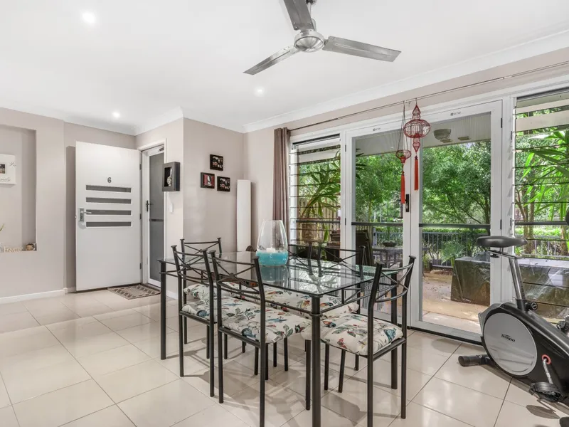 Contemporary Parkside Living