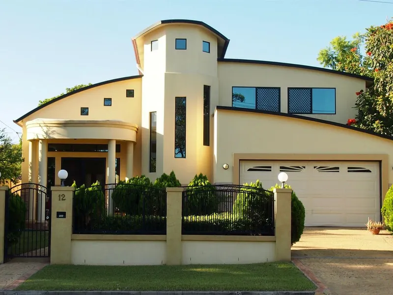 Grand Spacious Home in Fantastic Location!