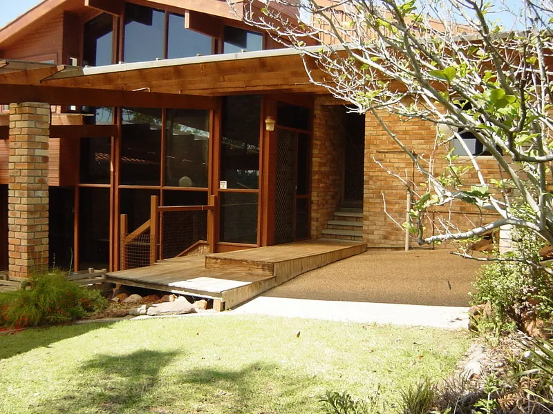 Spacious family home on waterfront reserve