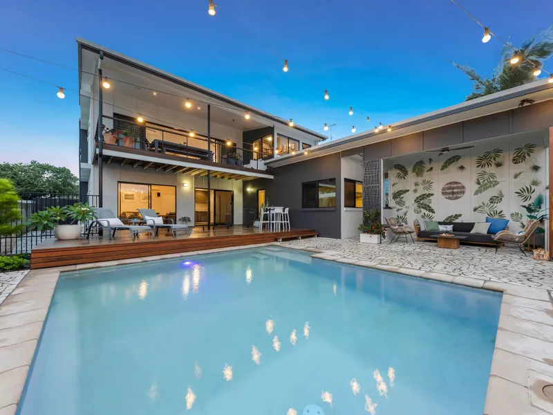 Modern luxurious masterpiece minutes from the beach!