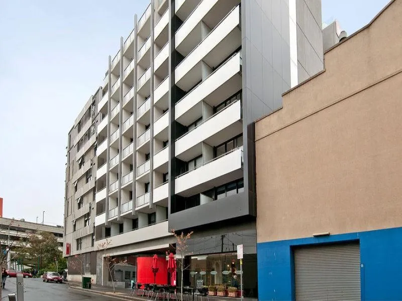 As an investment opportunity or place for your studying child to stay in, D2 Carlton has everything you are looking for. 