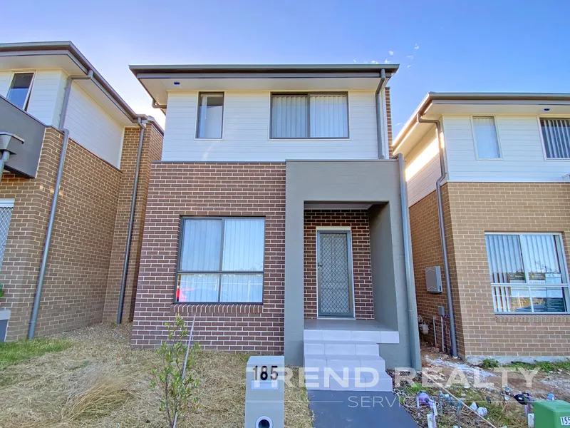 Brand New Family Home | Park View | Close to School & Station