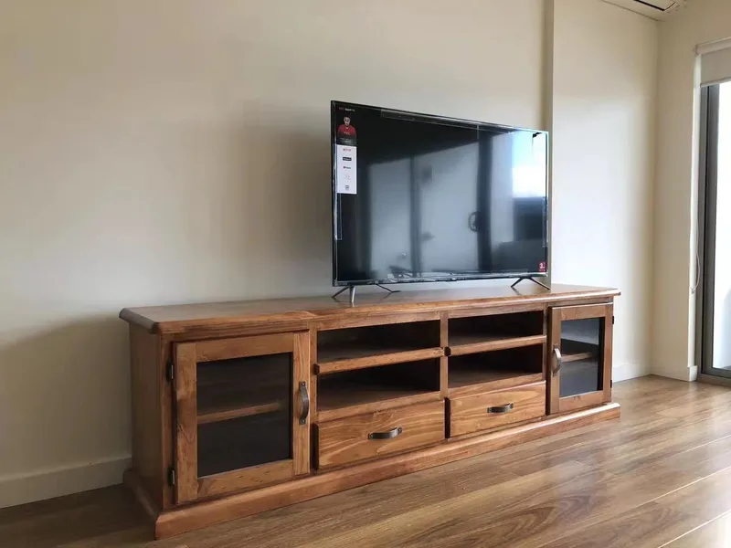 Fully furnished 2 bedrooms apartment Great Location, private inspection anytime