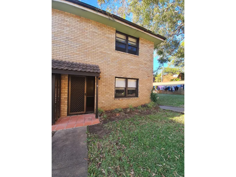 Private Townhouse (One week's free rent)