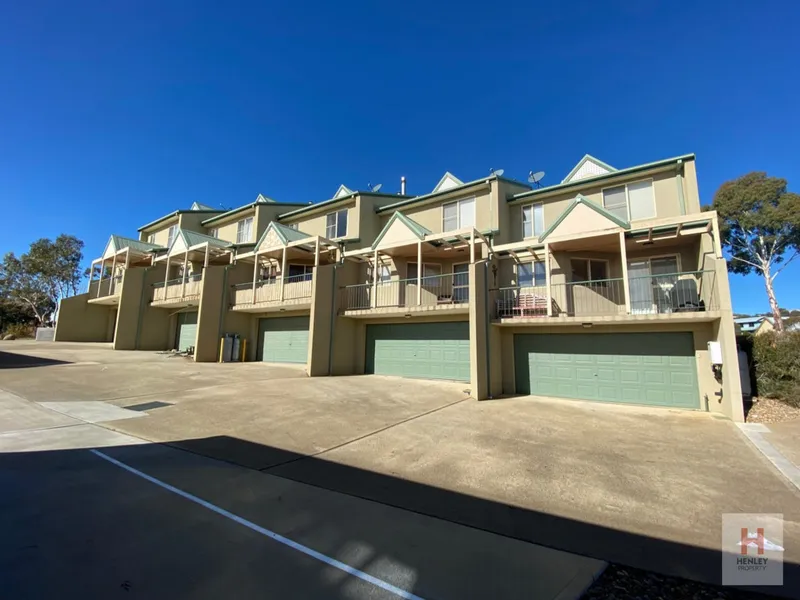 Spacious townhouse available on 12 month lease.