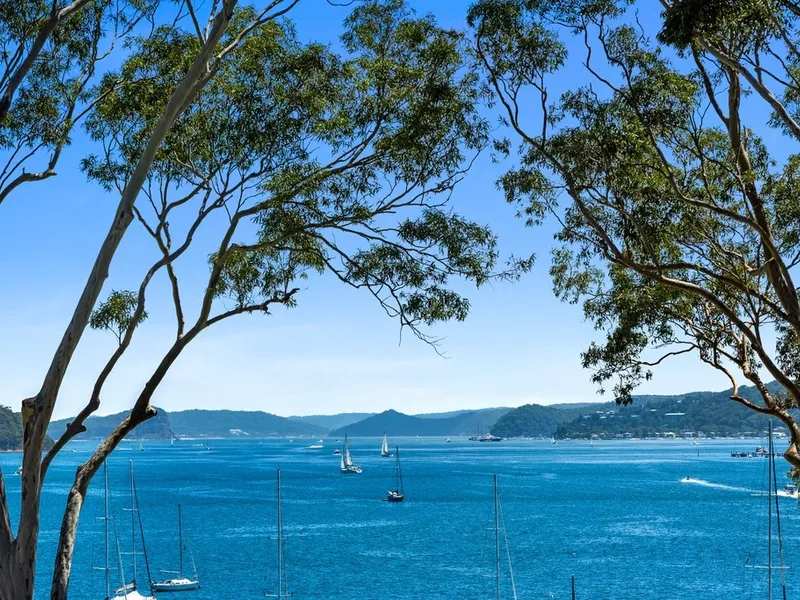 'The Jetty' Exclusive over 55's, 2 bedroom apartment located within a private waterfront estate