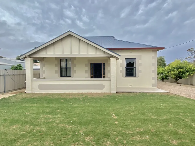 ***PRICE REDUCTION *** Quality 4 bedroom home with courtyard, large shed and caravan port