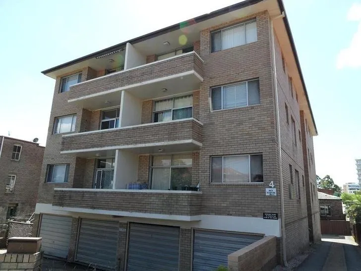 Quiet 2 bedroom plus study unit