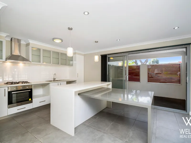 PERFECT LOCATION, QUALITY & STYLISH APARTMENT