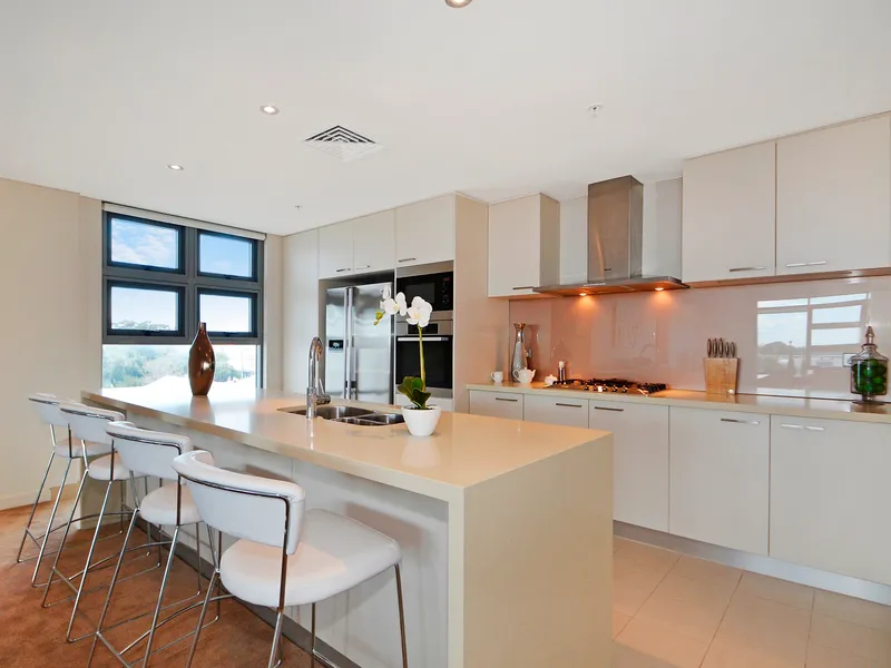 Luxury One Brighton Apartment - Level 3