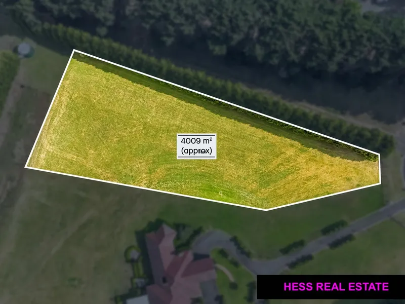 PRISTINE ACRE BLOCK IN PRESTIGIOUS COURT