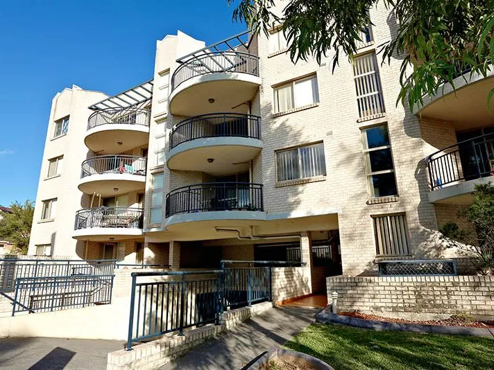 Open Home: Saturday 10th April - 10:00am to 10:15am