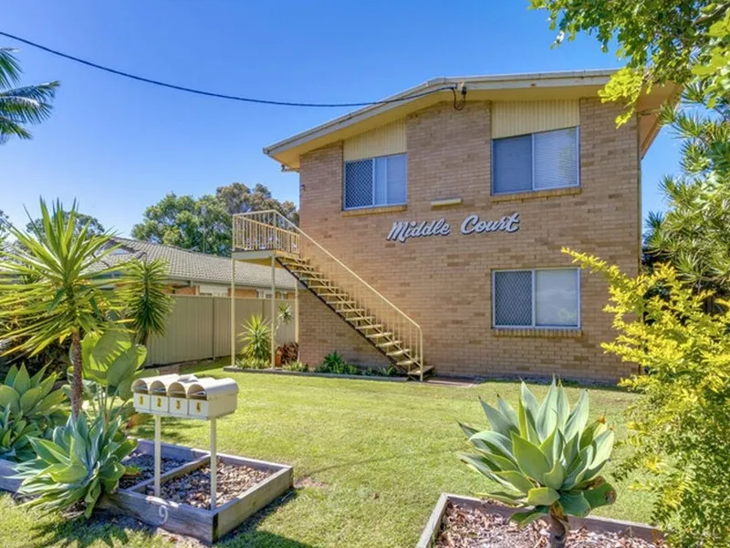 GROUND FLOOR UNIT IN SUPERB LOCATION