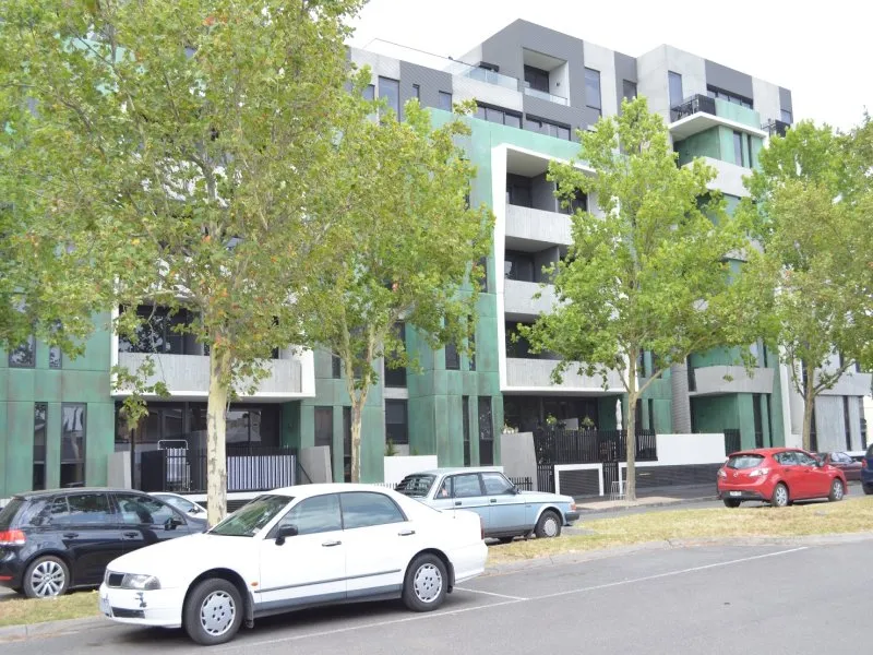 One Amazing  Apartment in Funky Carlton!