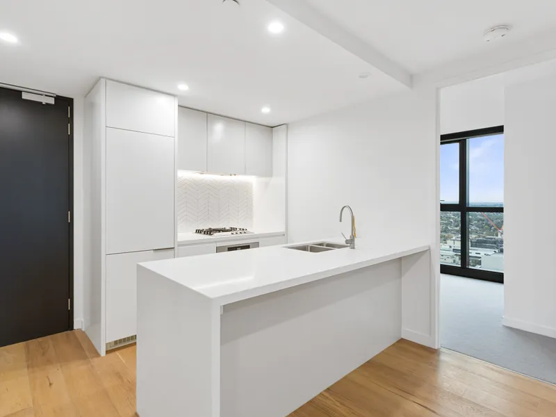 RESIDENCES [EAST CENTRAL]-North-West 2 bedroom 2 bathroom apartment with onsite parking