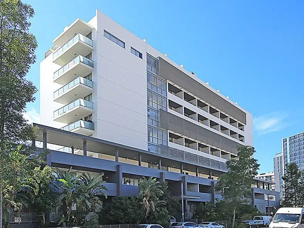 Modern north facing one bedroom apartment
