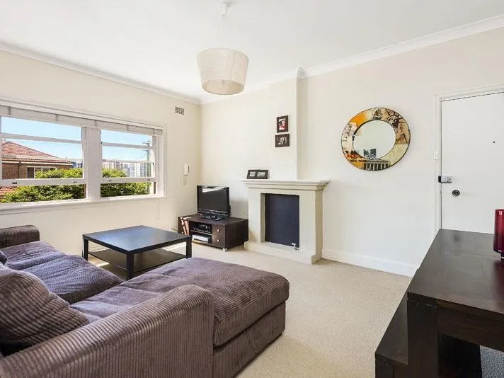 Two Bedroom Apartment with Harbour Views