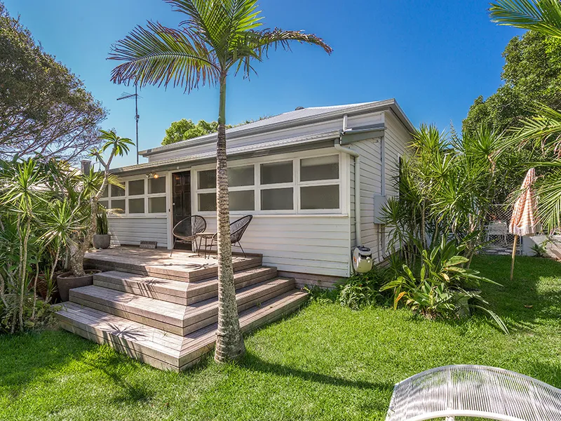 Charming Byron Bay cottage | 3 Burns Street, Byron Bay