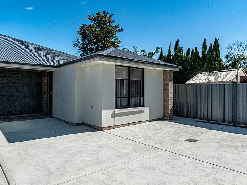 2 new courtyard houses - ONE SOLD - each with 3 double bedrooms with robes, 2 bathrooms -1 ensuite - dishwasher & large gas cooking, ,Aircon. auto gge
