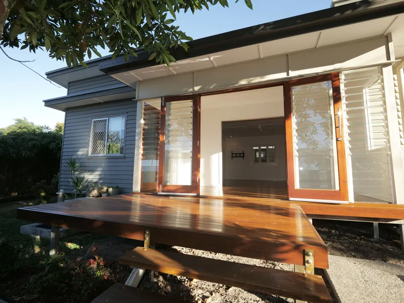 RENOVATED 1950'S BEACH HOUSE IN THE HEART OF MAROOCHYDORE CBD!
