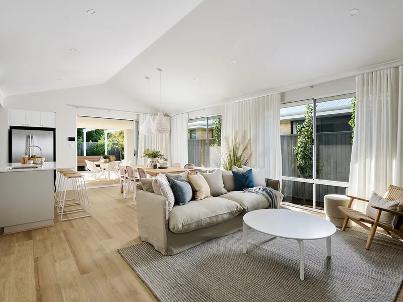 HUGE VALUE 3x2 IN PRIME VASSE LOCATION
