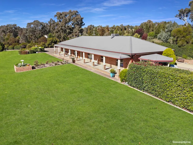 GOLDILOCKS IDEAL HOME - NOT TOO BIG NOT TOO SMALL