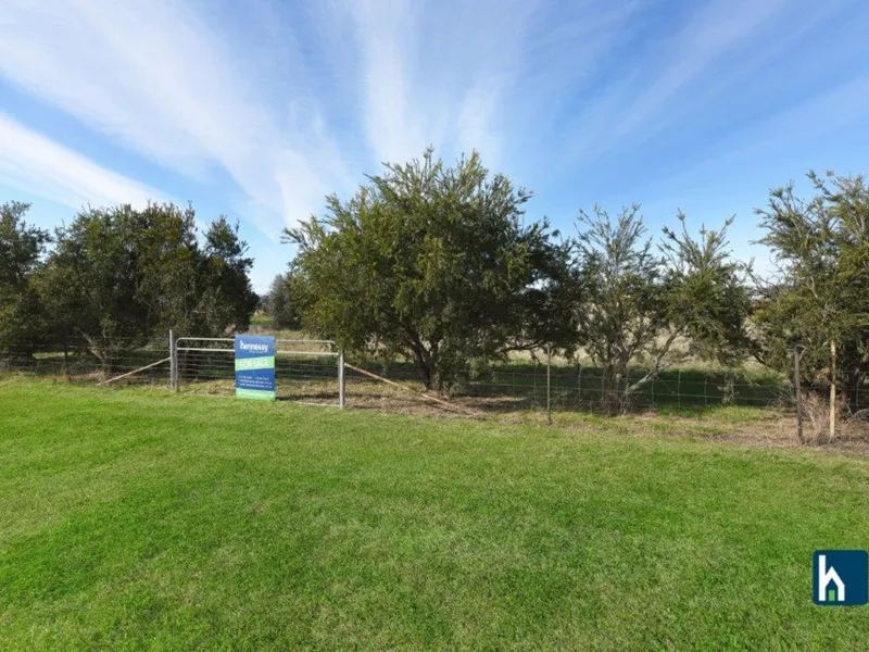 Vacant Land acreage