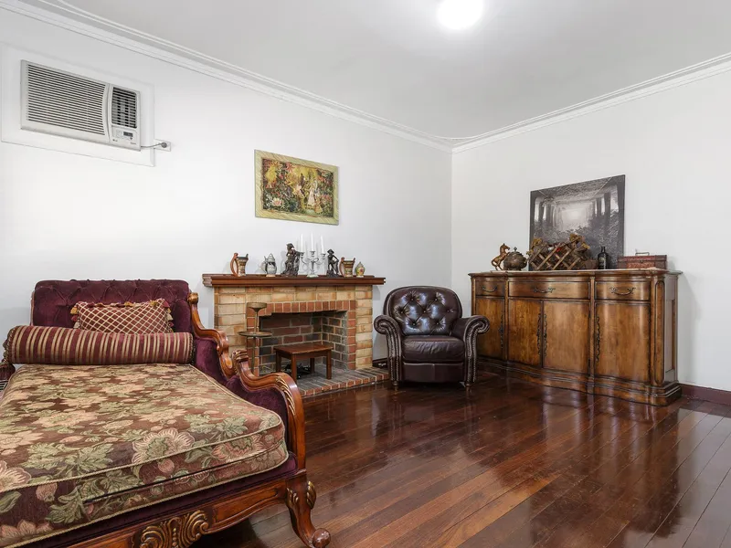 Under Offer ! Home Open Cancelled !      