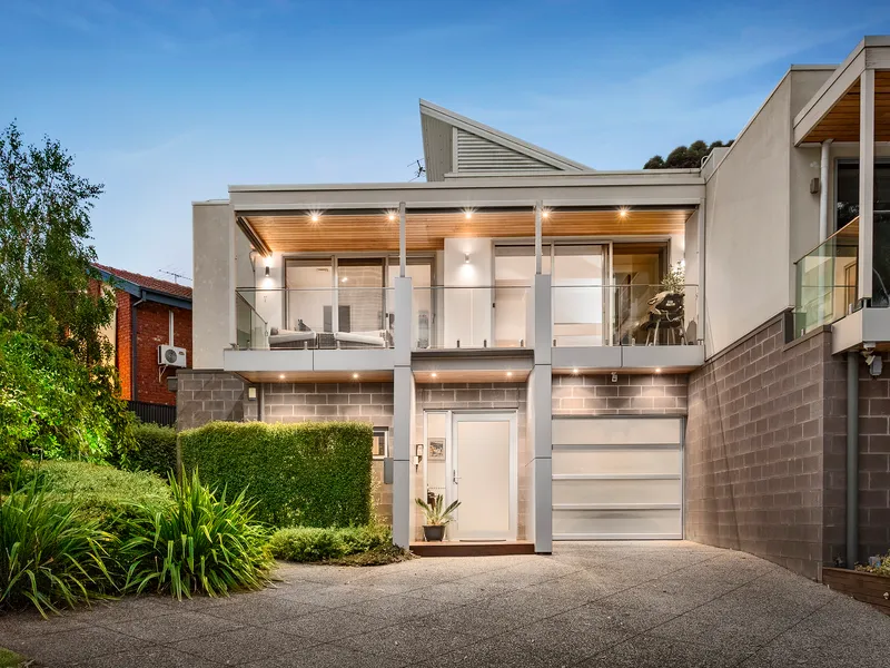 Upmarket Living, Riverside Presence