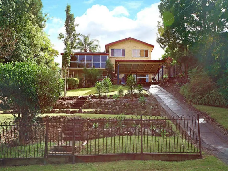 One Bedroom Apartment in Great Position!!!